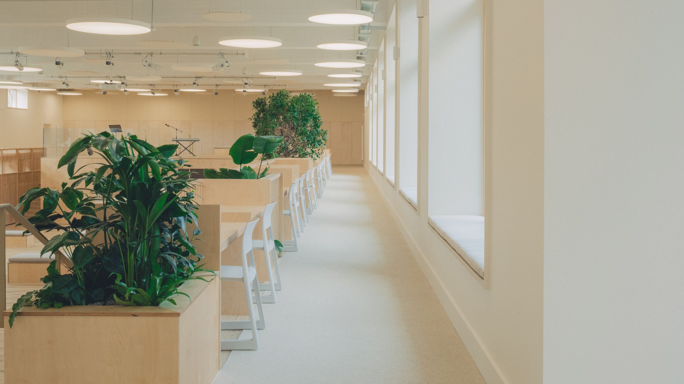 Studio Dera Waltham Forest College 荒廢泳池， 改造 The Pool 多功能教學中心