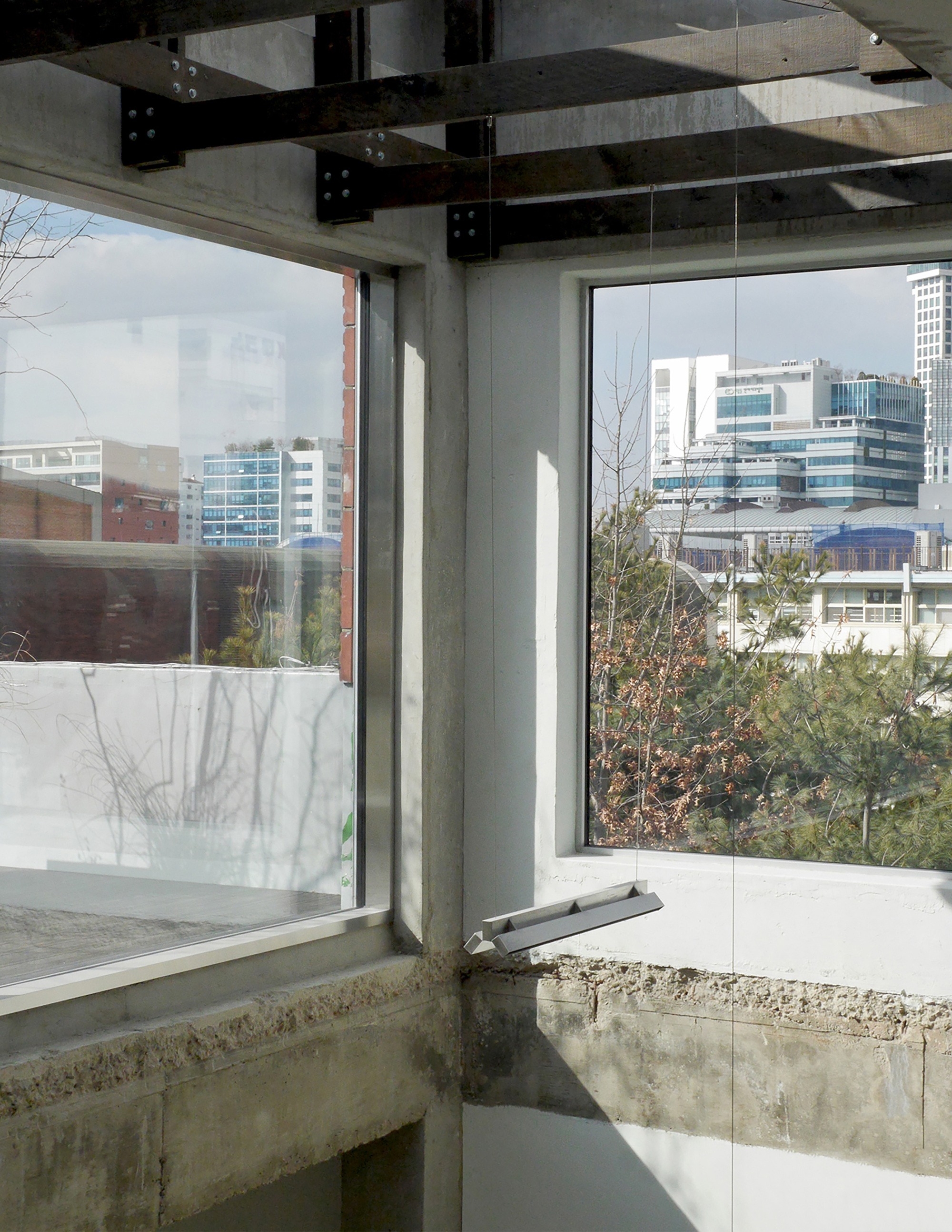 ATELIER KHJ在規劃 쿠어 Coor Seongsu 聖水洞旗艦店