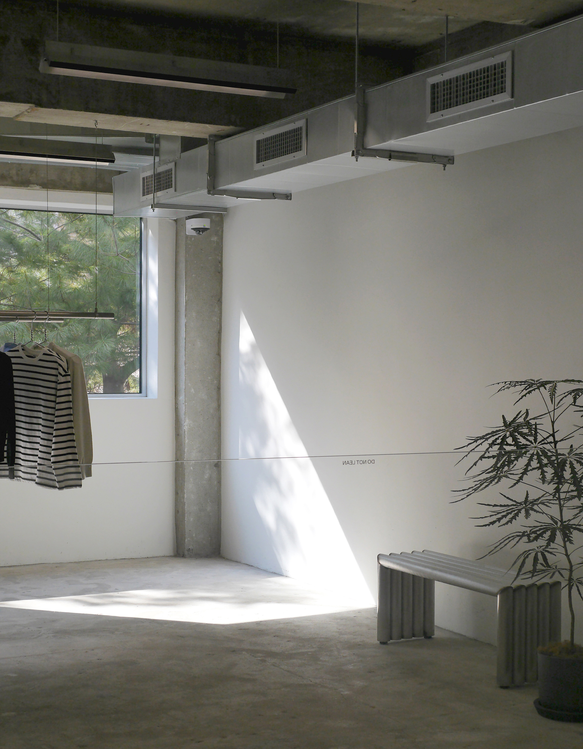 ATELIER KHJ在規劃 쿠어 Coor Seongsu 聖水洞旗艦店