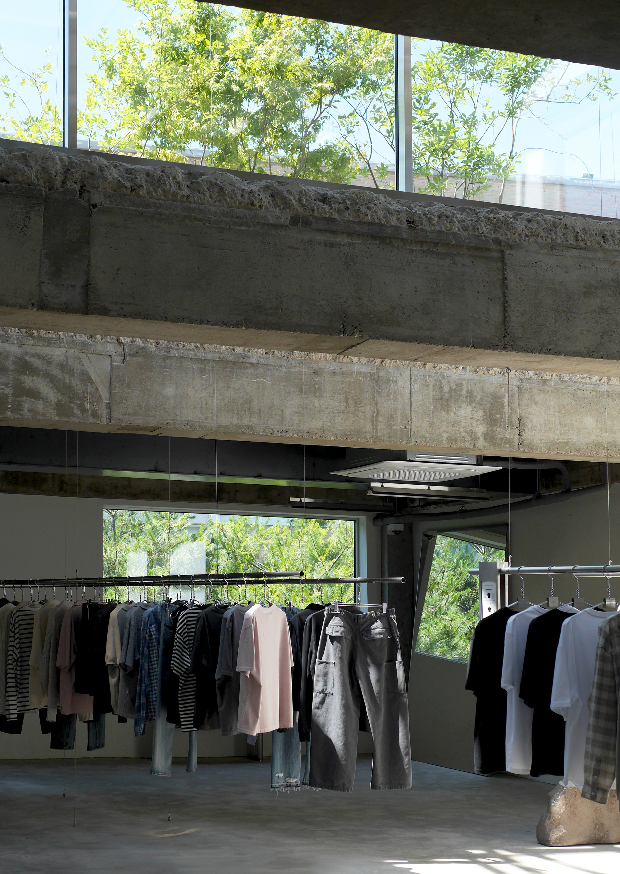 ATELIER KHJ在規劃 쿠어 Coor Seongsu 聖水洞旗艦店