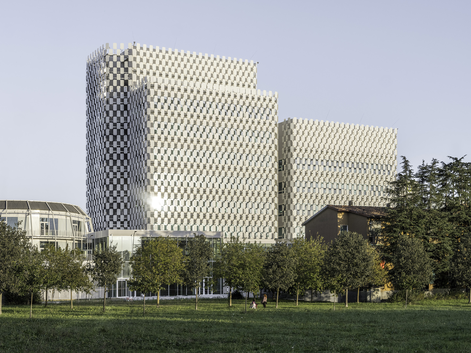 AMDL CIRCLE 義大利米蘭 Milano OpenZone Towers 辦公大樓