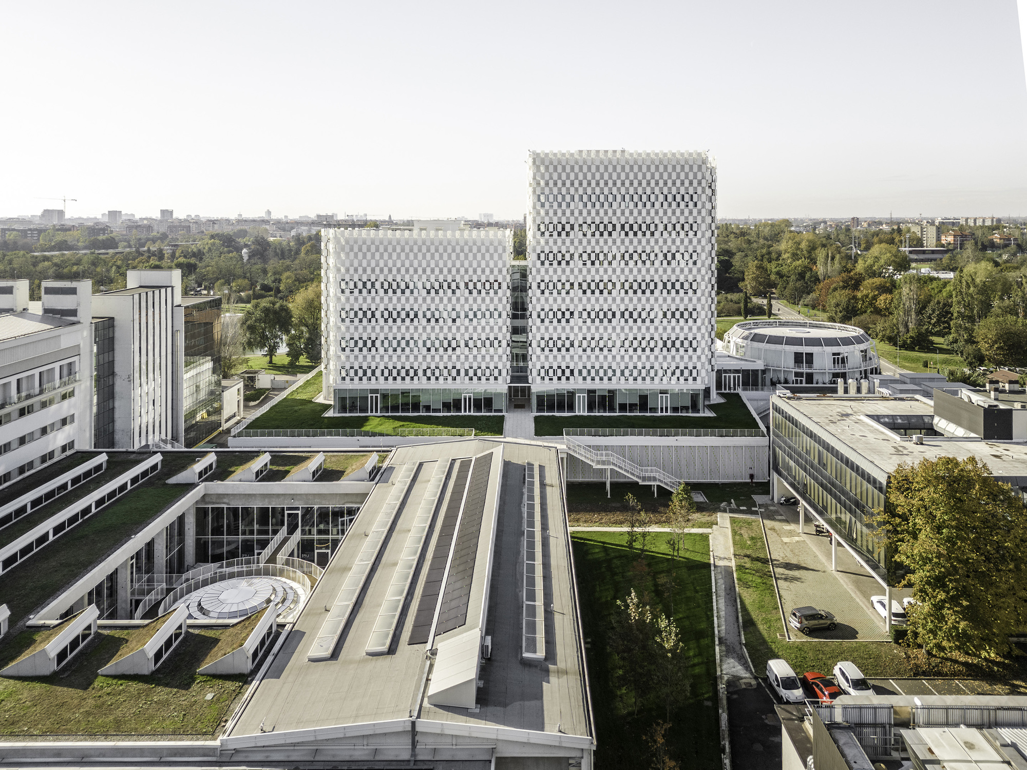 AMDL CIRCLE 義大利米蘭 Milano OpenZone Towers 辦公大樓