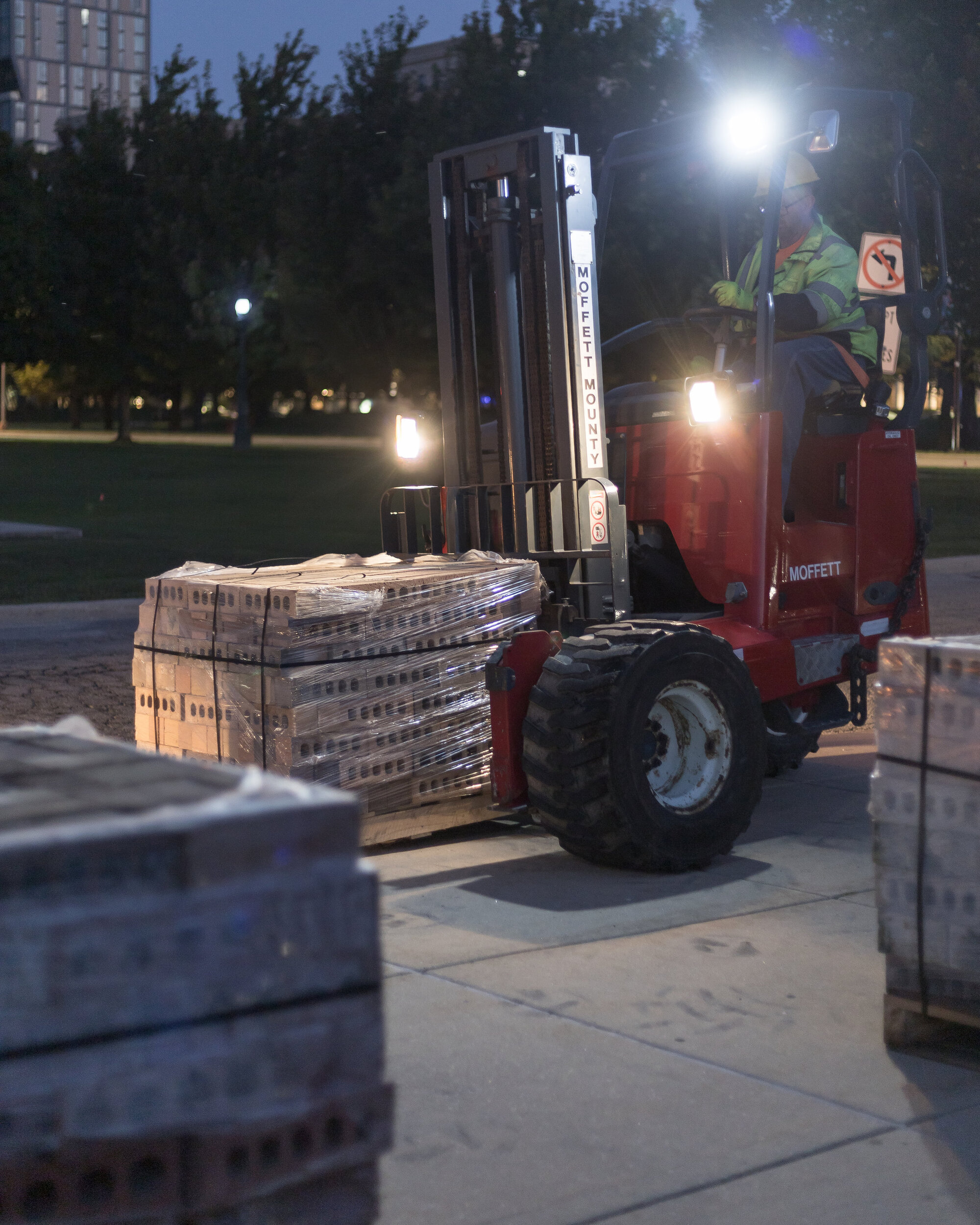 美國建築師 Balsa Crosetto Piazzi 與 Giorgis Ortiz 芝加哥裝置藝術 TRACES