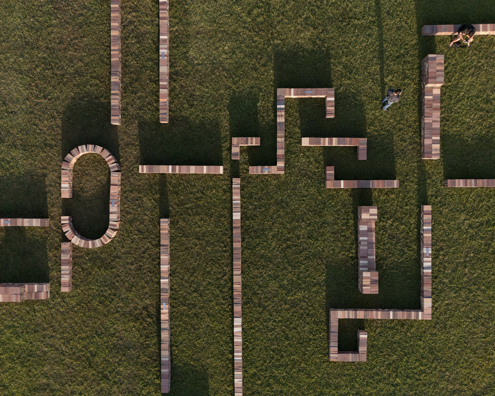 美國建築師 Balsa Crosetto Piazzi 與 Giorgis Ortiz 芝加哥裝置藝術 TRACES