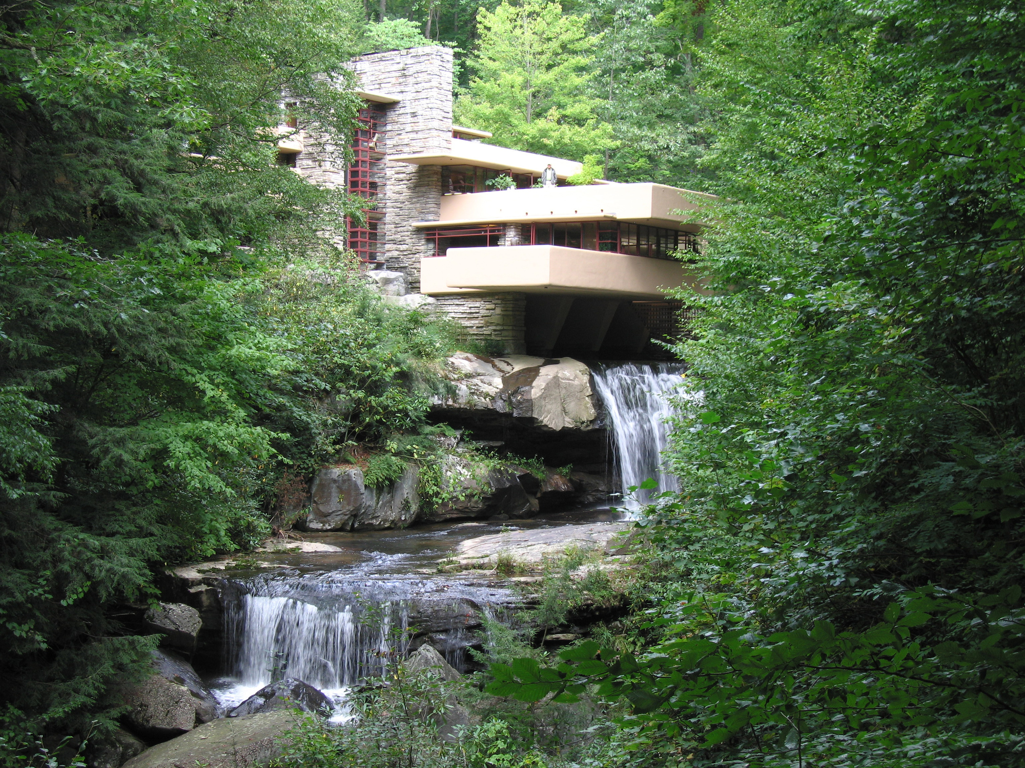 Frank Lloyd Wright Fallingwater. Image © Pablo Sanchez Martin under the license CC BY 2.0