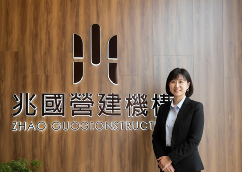 兆國建設執行長邱雯怡感性地分享：「我小時候的夢想就是住在森林裡。東勢海拔 500 公尺的微氣候，讓這裡成為台中的避暑勝地，更是大雪山與大甲溪的門戶。」