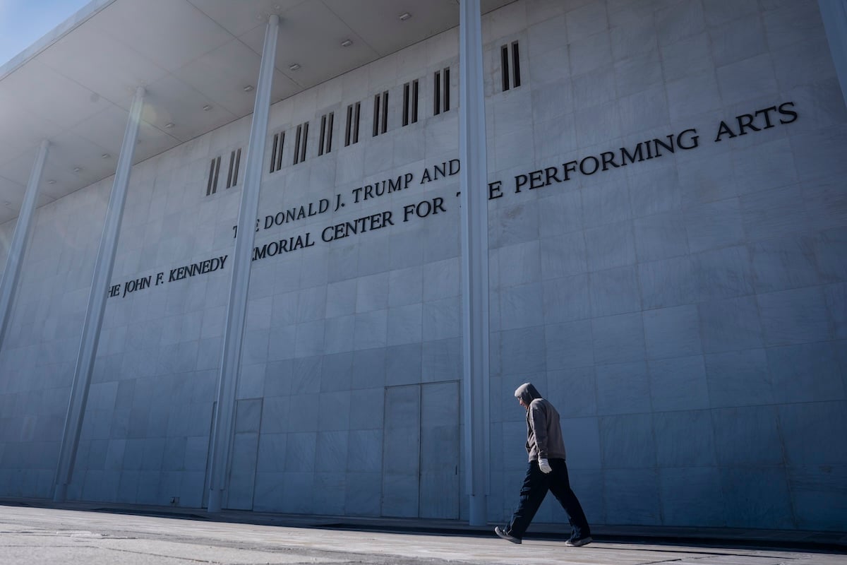 約翰·甘迺迪表演藝術中心改名為川普與甘迺迪紀念中心（Donald J Trump and the John F Kennedy Memorial Center for the Performing Arts）