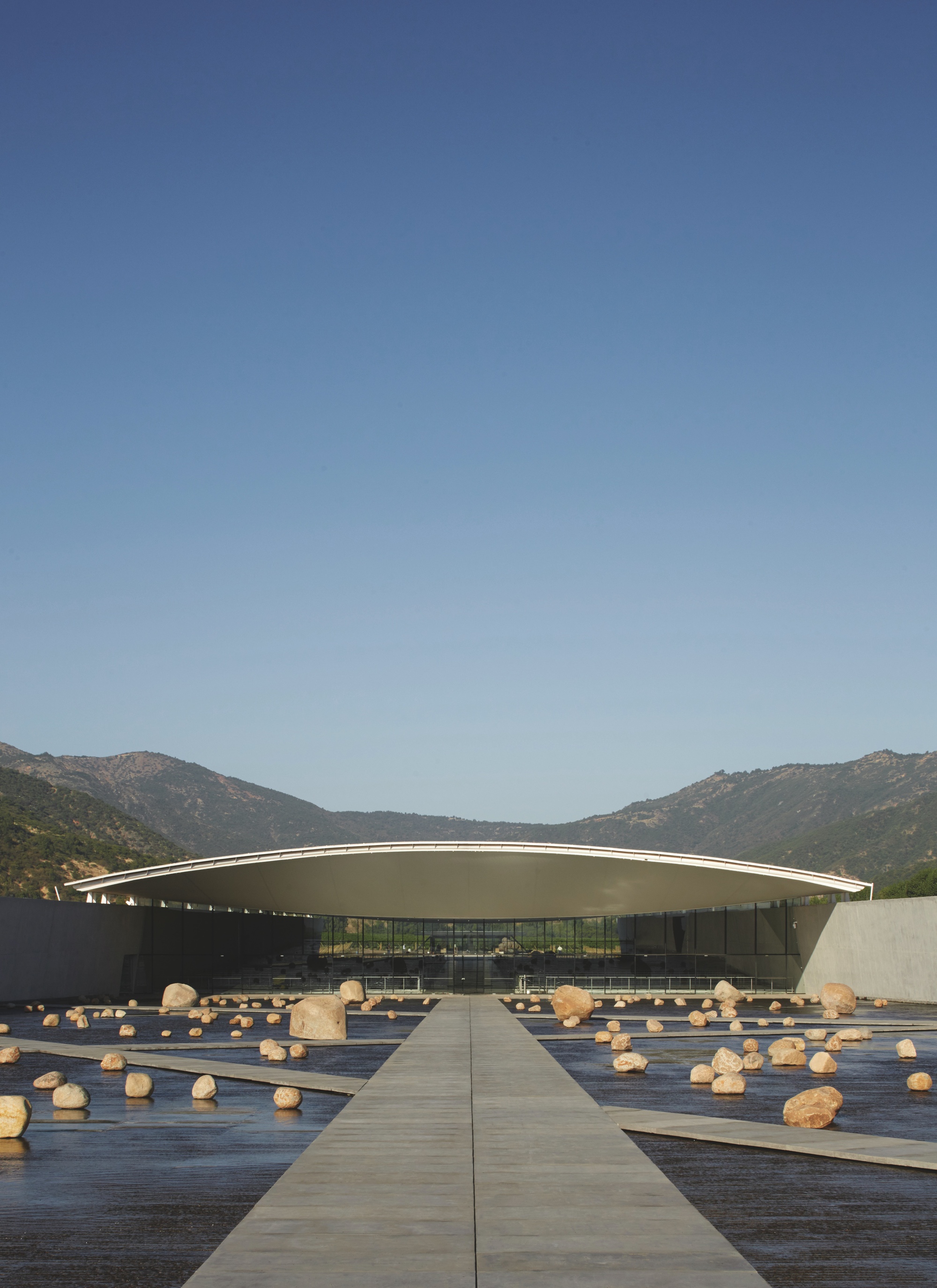 維克米拉胡酒莊（Vik Millahue Winery）